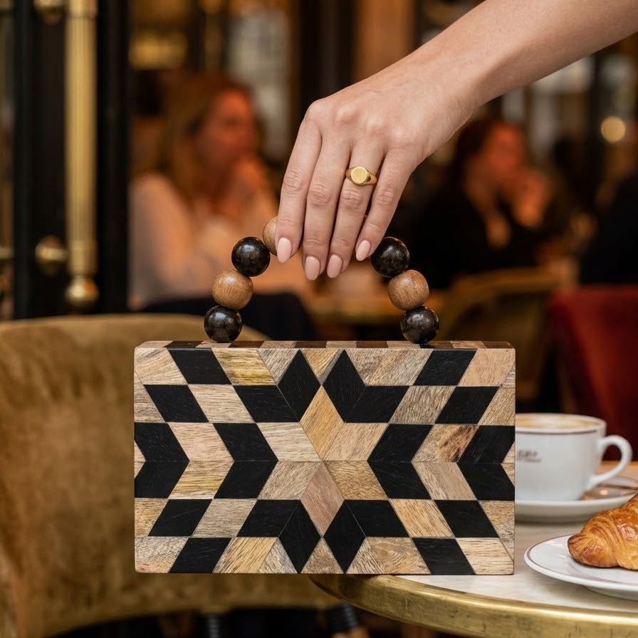 Delhi - wood x black, geometrical