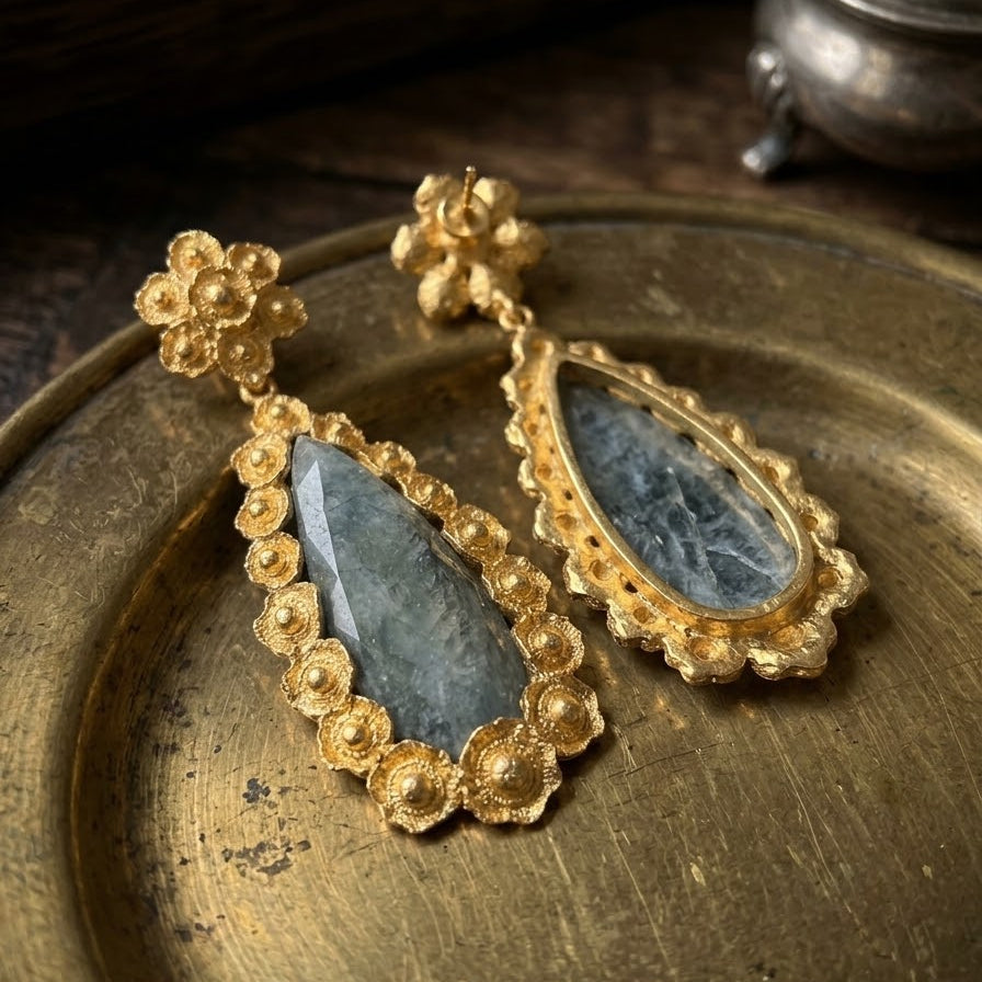 Dangling Oval Flower with Emerald Stone