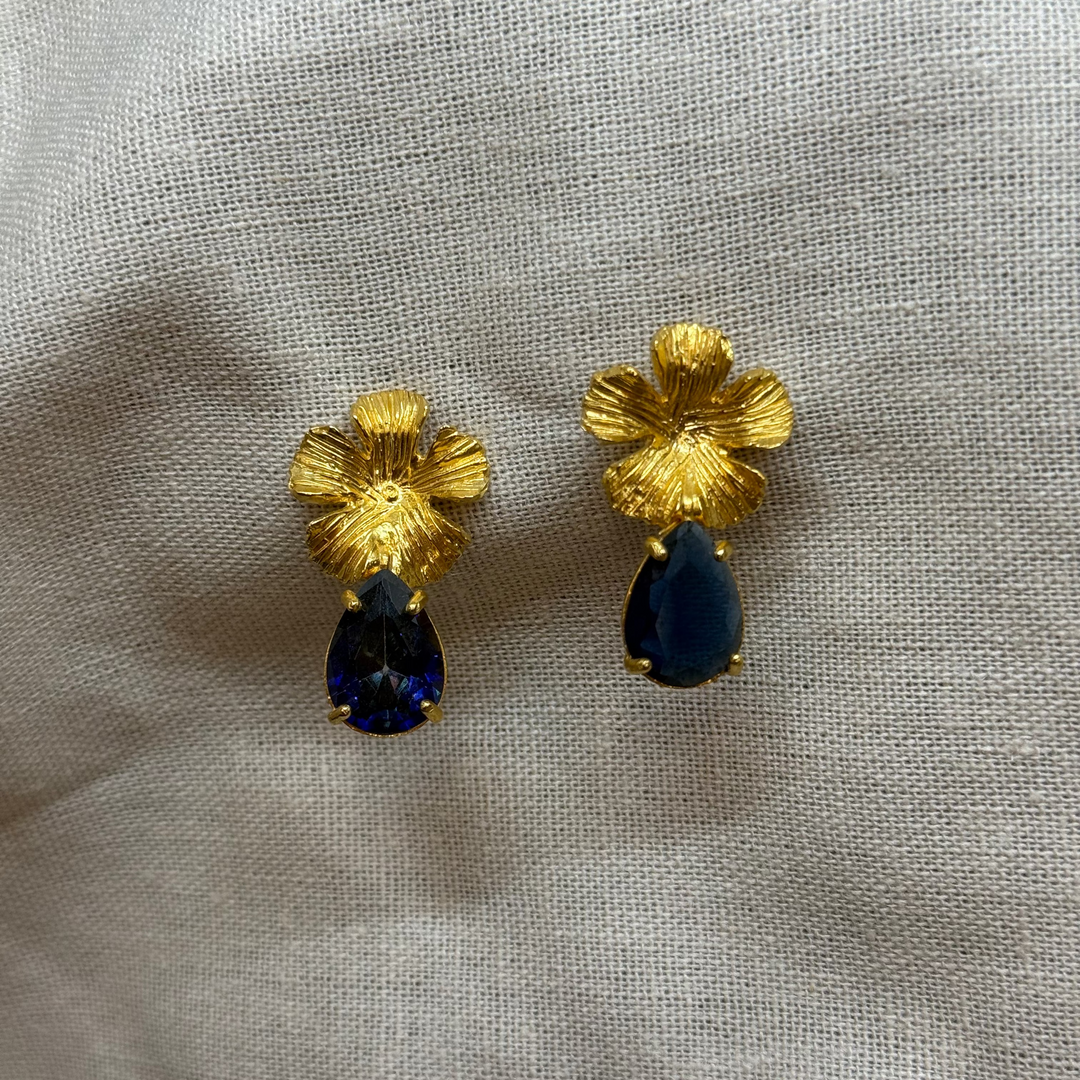 Small Flower with Dark Blue Tear Drop Stone