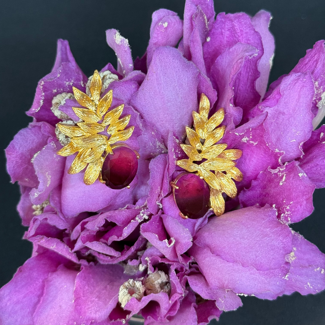 Small Leaves with Violet Oval Stone