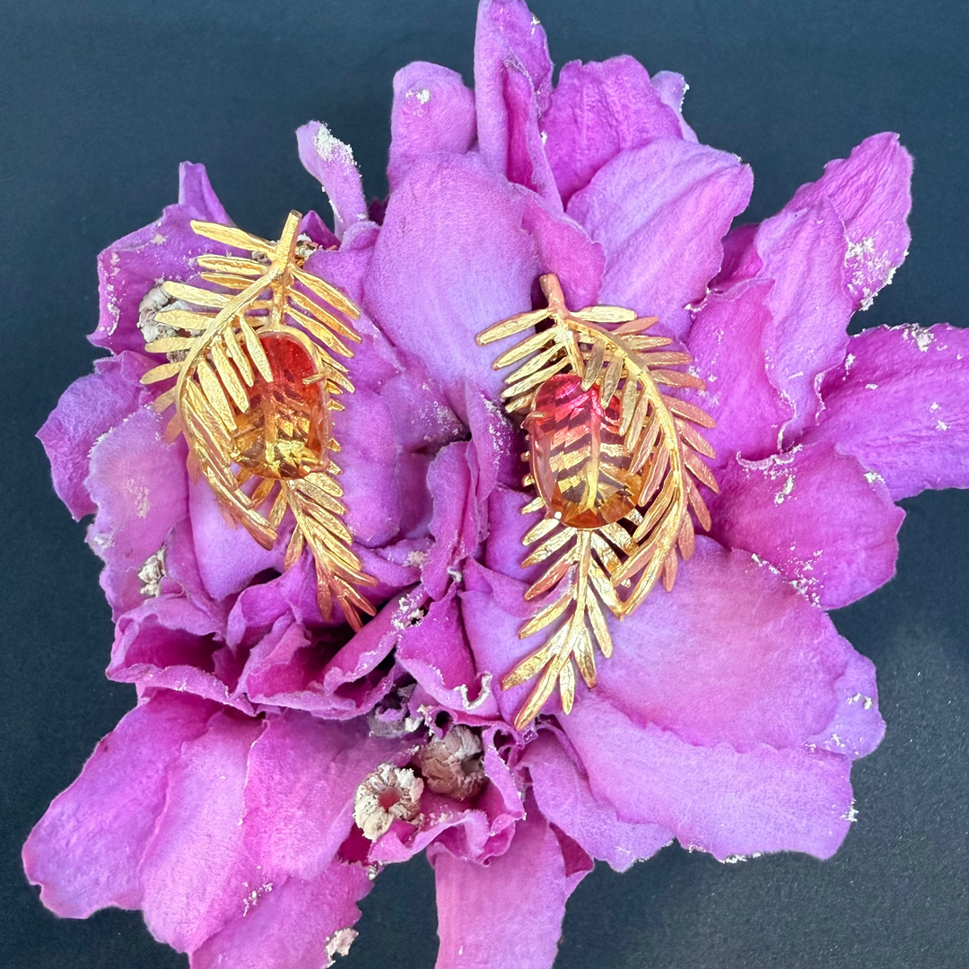Palm Leaves with Pink, Orange Inner Stone